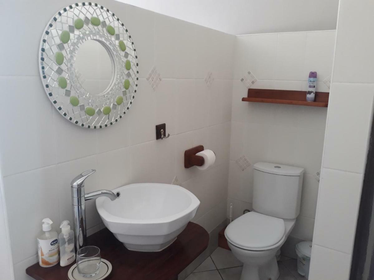 Field'S Rest Bed and Breakfast Port Elizabeth Exteriör bild